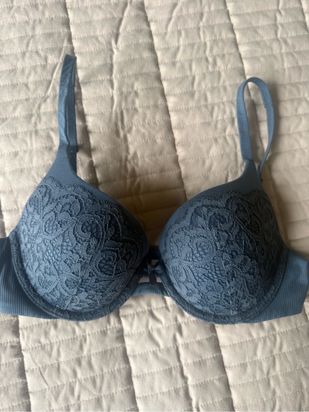VS push-up bra 32C (like new)